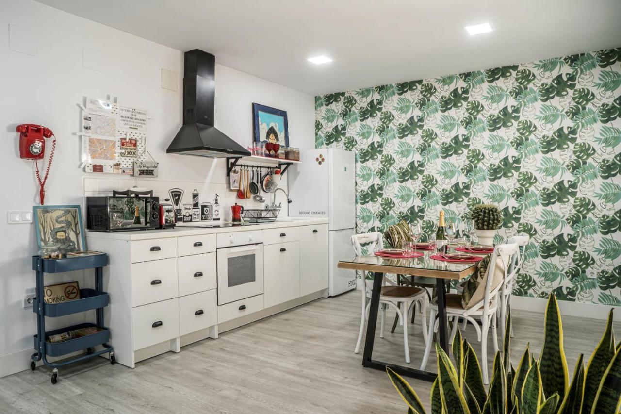 Deluxe Rue Boheme Apartment Plasencia Bagian luar foto